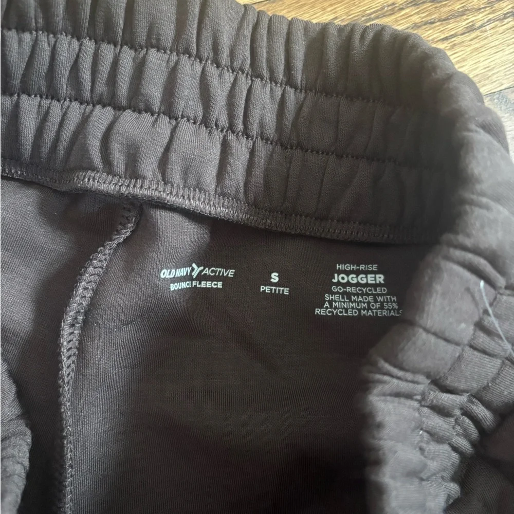 Old navy bounce fleece jogger - Picture 3 of 4